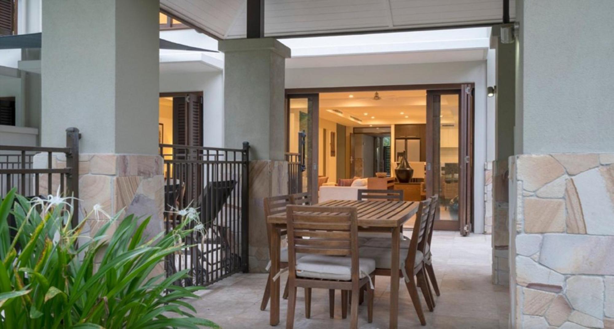 Luxury Apartments At Temple Resort And Spa ميناء دوغلاس الغرفة الصورة
